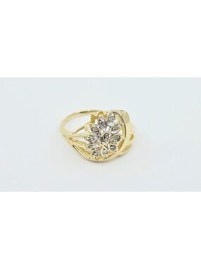 Beautiful 14K Karat Solid Yellow Gold Designer Diamond Flower Ring - Size 5.25